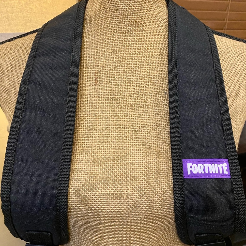 Fortnite Backpack - Picture 5 of 6